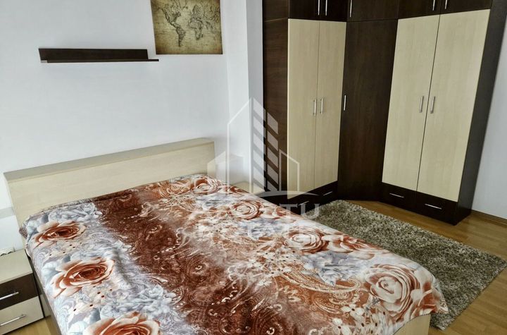 Apartament cu 3 camere, centrala proprie,  balcon, zona Girocului anunturi imobiliare Timis