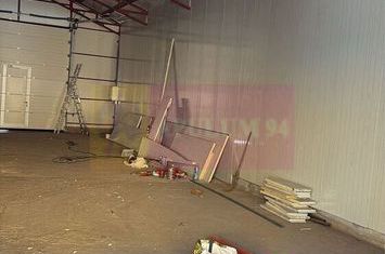 Hala cu cladire birou , curte 240 mp , acces TIR - spatiu firma anunturi imobiliare Bucuresti