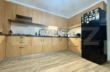 Apartament 3 camere de vanzare FLORESTI - Cluj anunturi imobiliare Cluj