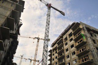 Dezvoltatorii: Piaţa imobiliară va trece la executări silite în vară. Abia atunci va începe adevărata criză