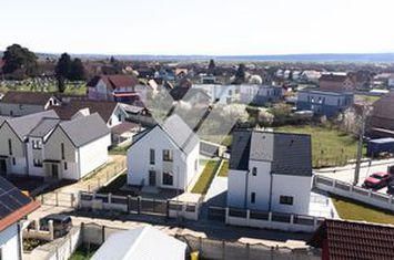 Vilă - 4 camere de vanzare SIBIU - Sibiu anunturi imobiliare Sibiu