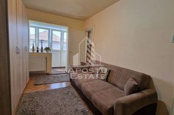 Apartament de vanzare cu 3 camere, centrala proprie, zona Dacia anunturi imobiliare Timis