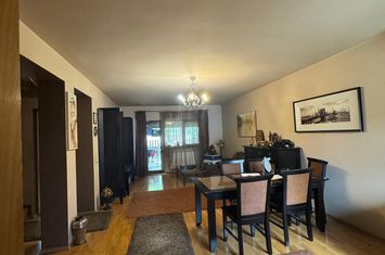 Baneasa, Jolie Ville, Iancu Nicolae, vanzare vila P+1, teren 225 mp, an constructie 2005, anunturi imobiliare Bucuresti
