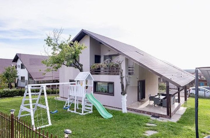 Vilă - 4 camere de vanzare TARGOVISTE - Dambovita anunturi imobiliare Dambovita