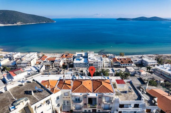 Apartament 55 mp, 2 dorm., vedere la mare, Nea Peramos anunturi imobiliare Grecia