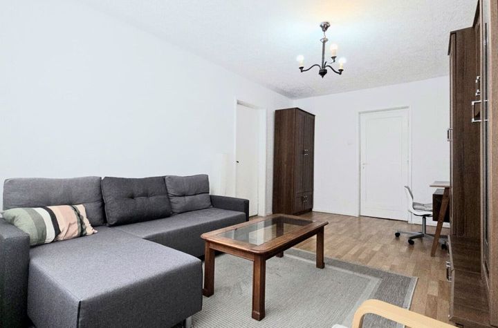 Apartament 2 camere, decomandat, zona Donath anunturi imobiliare Cluj