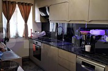 Apartament 3 camere de vanzare FLORESTI - Cluj anunturi imobiliare Cluj