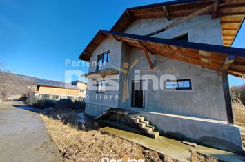 Casă - 4 camere de vanzare BARNOVA - Iasi anunturi imobiliare Iasi