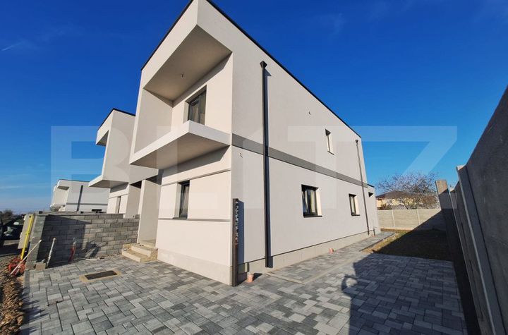 Vilă - 4 camere de vanzare MOSNITA VECHE - Timis anunturi imobiliare Timis