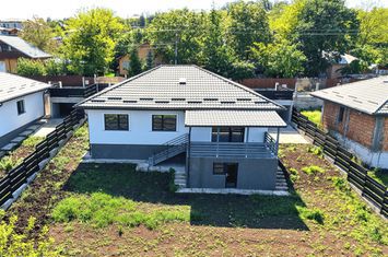 Casă - 4 camere de vanzare PRIMAVERII - Iasi anunturi imobiliare Iasi