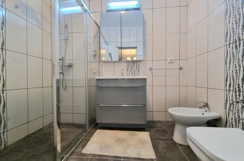 Apartament 3 camere de vanzare MAMAIA-SAT - Constanta anunturi imobiliare Constanta