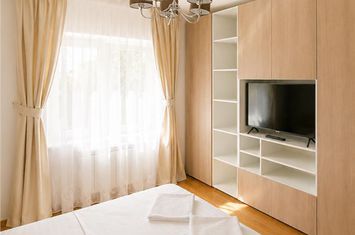 Apartament 2 camere de inchiriat CENTRAL - Brasov anunturi imobiliare Brasov