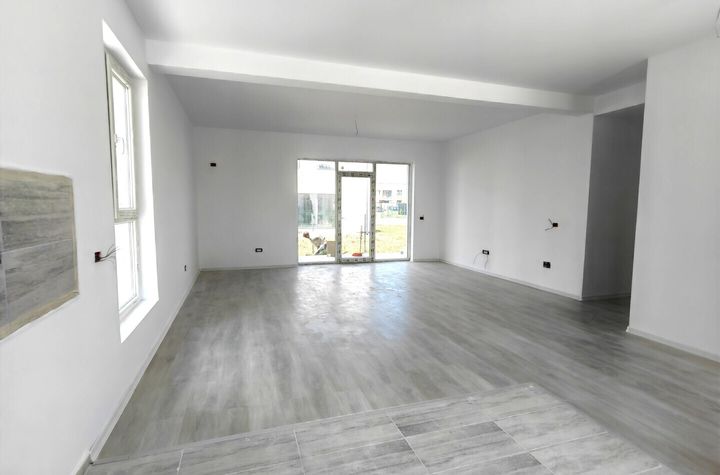 Casă - 4 camere de vanzare TUNARI - Bucuresti anunturi imobiliare Bucuresti