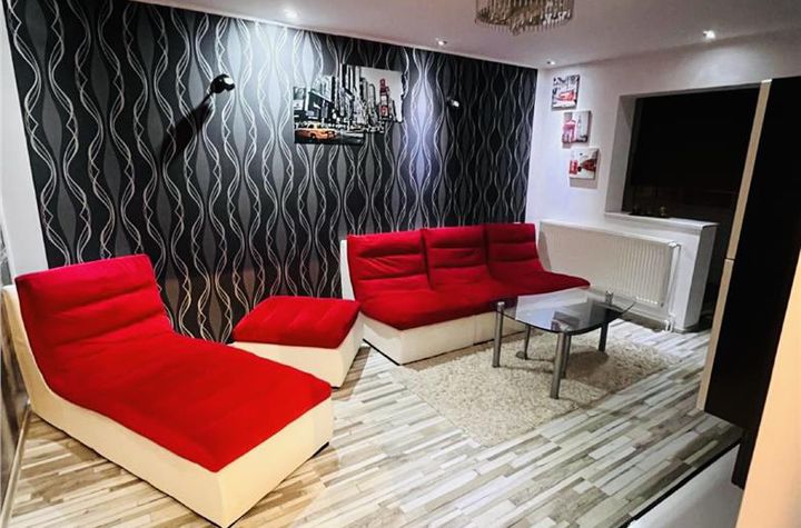 Apartament 3 camere de inchiriat CALEA BUCURESTI - Brasov anunturi imobiliare Brasov