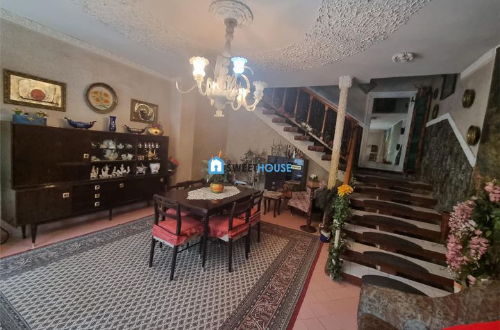 Casă - 6 camere de vanzare CENTRAL - Brasov anunturi imobiliare Brasov