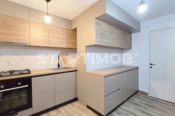 Apartament renovat 3 camere zona ITC Vlahuta anunturi imobiliare Brasov