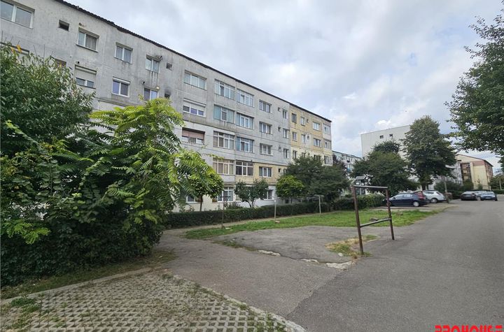 Apartament 2 camere de vanzare CENTRAL - Bacau anunturi imobiliare Bacau
