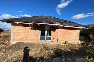 Casă - 3 camere de vanzare APAHIDA - Cluj anunturi imobiliare Cluj