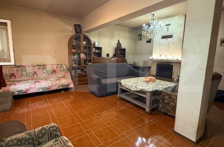 Vilă - 6 camere de vanzare PLOIESTI - Prahova anunturi imobiliare Prahova