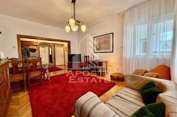 Apartament 5 camere, decomantat, etaj 1, garaj, zona Universitatilor anunturi imobiliare Timis