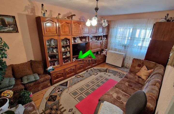 Apartament 3 camere de vanzare CENTRAL - Sibiu anunturi imobiliare Sibiu