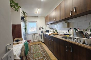 Apartament 4 camere, etaj 2, parcare, boxa, Malul Somesului anunturi imobiliare Cluj