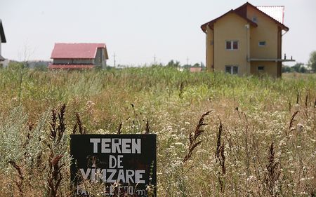 Casa de vacanţă şi terenul pe credit, un vis îndepărtat