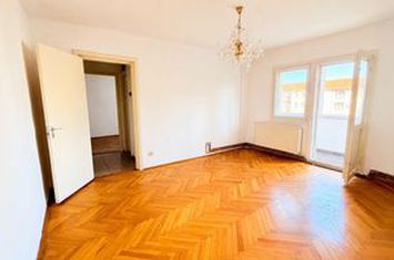 Apartament 3 camere de vanzare COMPLEX STUDENTESC - Timis anunturi imobiliare Timis