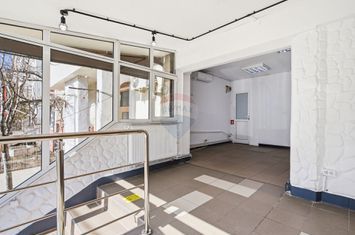 Spațiu comercial de Închiriat 30 m.p. la Bulevardul Dacia anunturi imobiliare Iasi