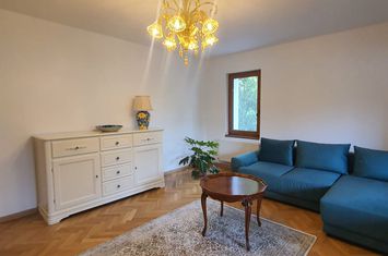 Apartament de inchiriat 4 camere decomandate zona Copou-Parcul Copou anunturi imobiliare Iasi