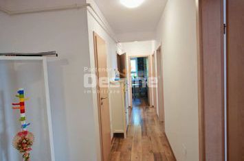 Apartament 3 camere de inchiriat TRACTORU - Brasov anunturi imobiliare Brasov