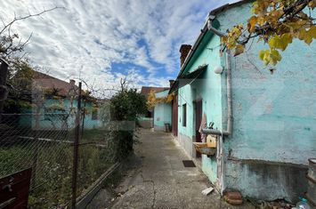 Casă - 3 camere de vanzare SEBES - Alba anunturi imobiliare Alba