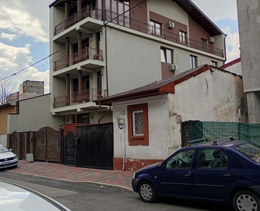 Casă 12 cam Timpuri Noi, 300 mp