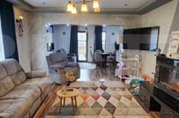 Vilă - 5 camere de vanzare LIVEZENI - Mures anunturi imobiliare Mures