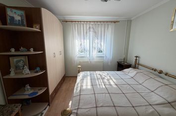 Apartament 4 camere de vanzare RADAUTI - Suceava anunturi imobiliare Suceava