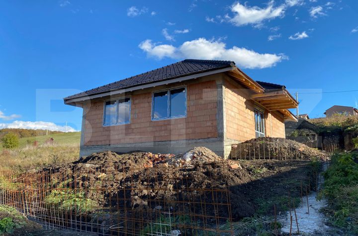 Casă - 3 camere de vanzare APAHIDA - Cluj anunturi imobiliare Cluj