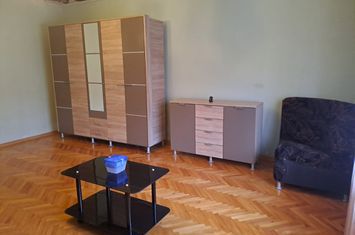 Casă - 5 camere de vanzare HUNEDOARA - Hunedoara anunturi imobiliare Hunedoara