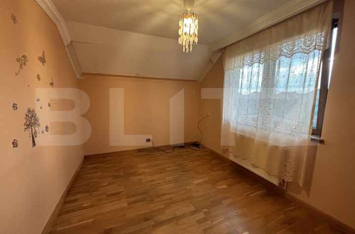 Casă - 4 camere de vanzare SATU MARE - Satu Mare anunturi imobiliare Satu Mare