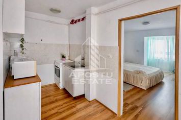 Apartament 3 camere, 63 mp, zona Dragasani anunturi imobiliare Arad