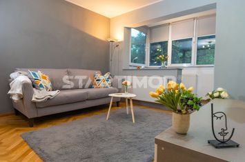 Apartament mobilat cu parcare zona Astra anunturi imobiliare Brasov