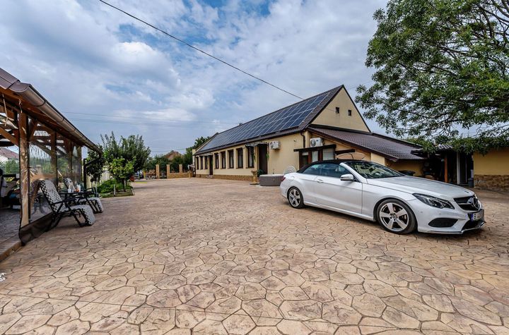 Proprietate de vis cu teren 2.880 mp și facilități PREMIUM Comision 0 anunturi imobiliare Arad