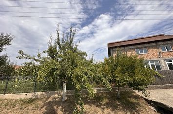 CASA/SPATIU COMERCIAL - GENUNENI anunturi imobiliare Valcea