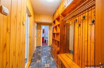Apartament 2 camere de vanzare TRACTORUL - Brasov anunturi imobiliare Brasov