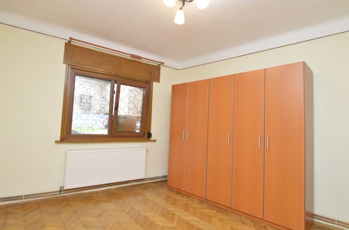 Apartament 3 camere de inchiriat DACIA - Bucuresti anunturi imobiliare Bucuresti