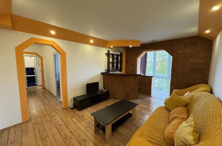 Apartament cu 3 camere in Astra, str Barbu Lautaru anunturi imobiliare Brasov