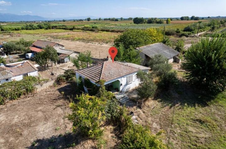 Casă 70 mp pe teren 2.400 mp în Nea Karia anunturi imobiliare Grecia