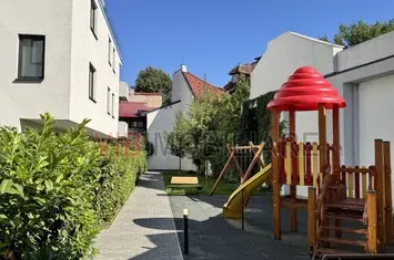 3 camere - Unirii - Parc Carol - Loc Parcare - Bloc Nou anunturi imobiliare Bucuresti