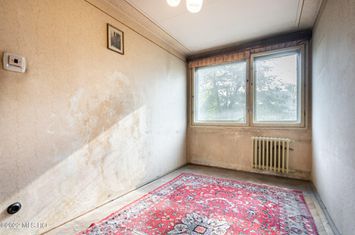 Apartament 3 camere de vanzare BASARABIA - Bucuresti anunturi imobiliare Bucuresti