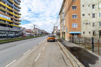 REZERVAT! Spațiu cu acces stradal Calea Iuliu Maniu. anunturi imobiliare Arad