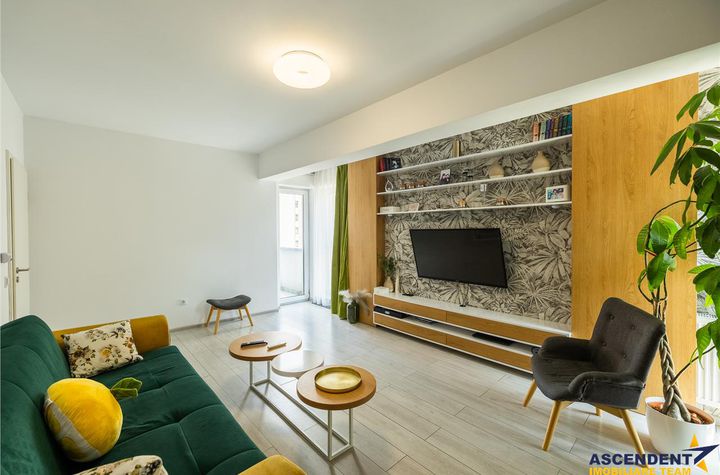 Apartament 3 camere de vanzare TRACTORUL - Brasov anunturi imobiliare Brasov